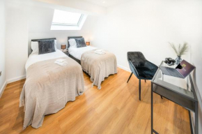 Luxury 4 Beds 2 Bath Near City Centre Rdparking